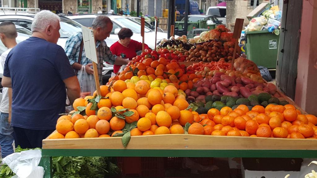 Fresh fruit at the Wadi Nisnas market